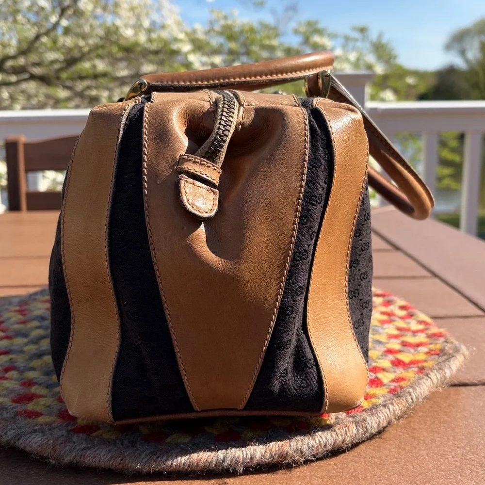 Vintage Gucci Micro GG Canvas Boston Bag Size 28 Black Tan Made in Italy - Picture 9 of 17